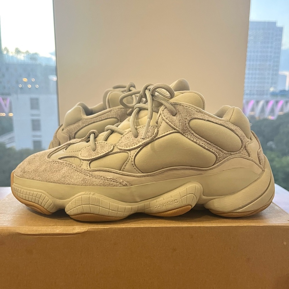 Adidas Yeezy 500 stone size 9